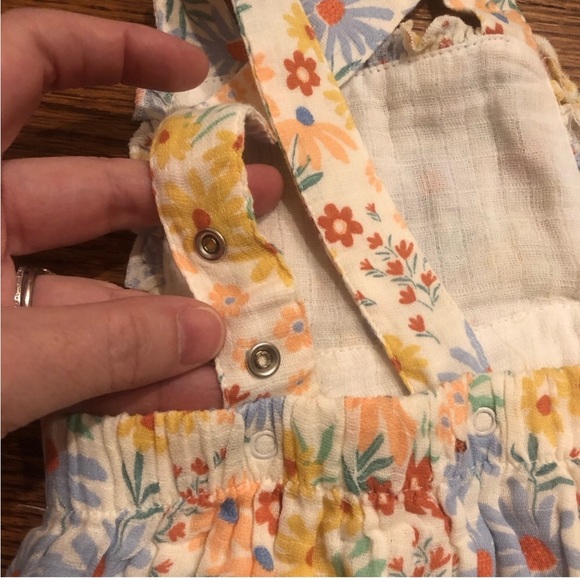 NEW Angel Dear Muslin Romper Size 0-3 Months - Picture 6 of 9